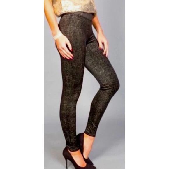 Spanx Velvet Shine Black Gold Shimmer Leggings, Size M - Picture 1 of 8